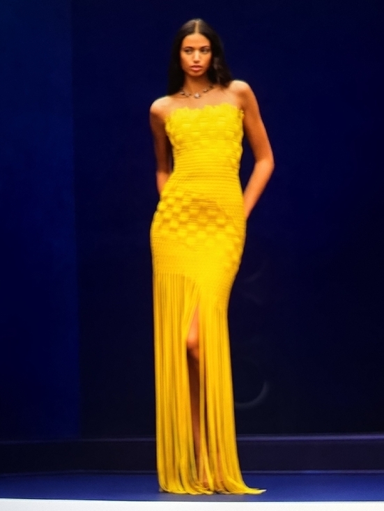 Oscar de la Renta Dresses & Skirts - Oscar de la Renta Strapless Yellow Fringe Knit Gown